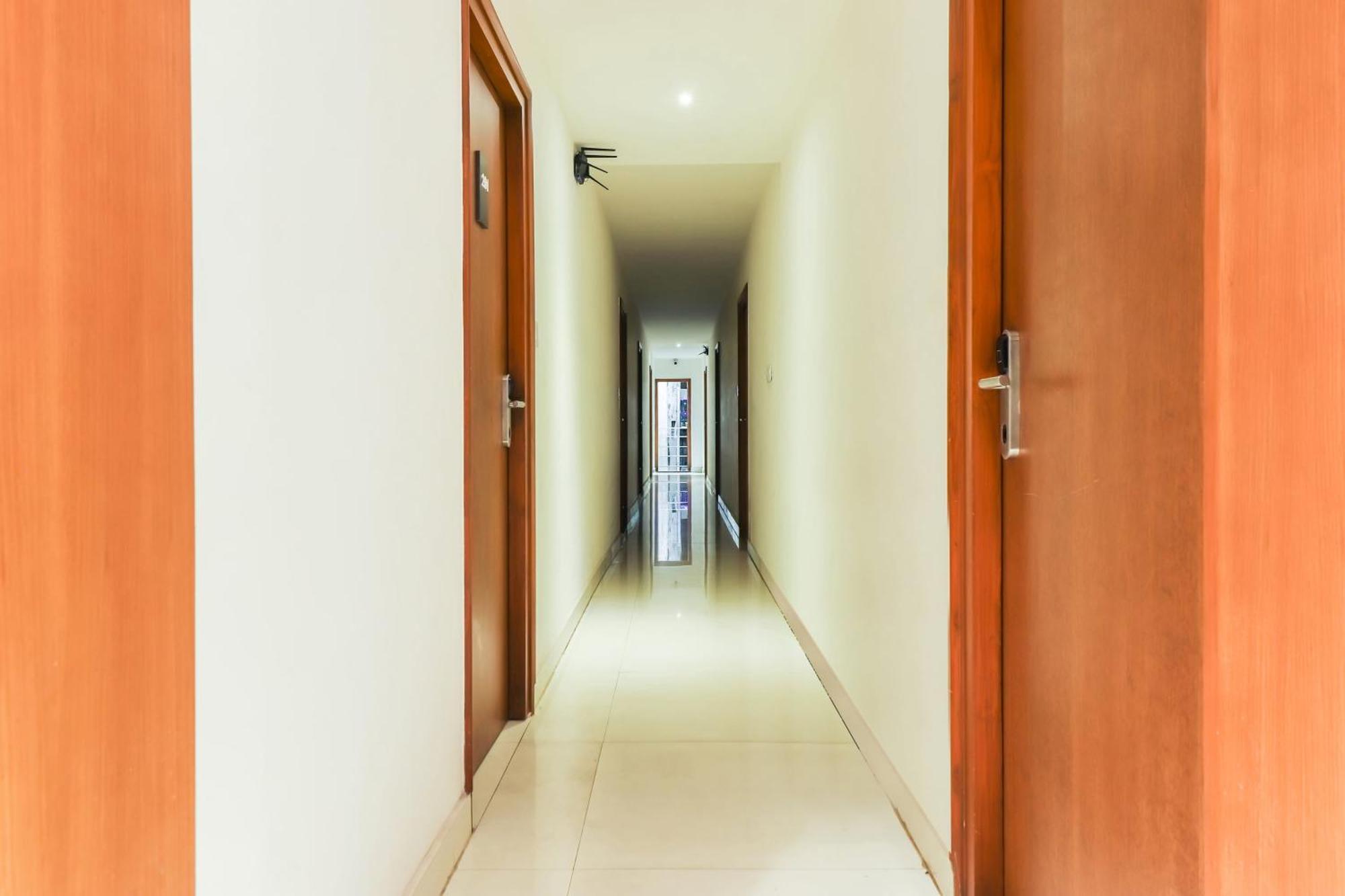 Готель Super Townhouse Rcc Lamps Вішакхапатнам Екстер'єр фото
