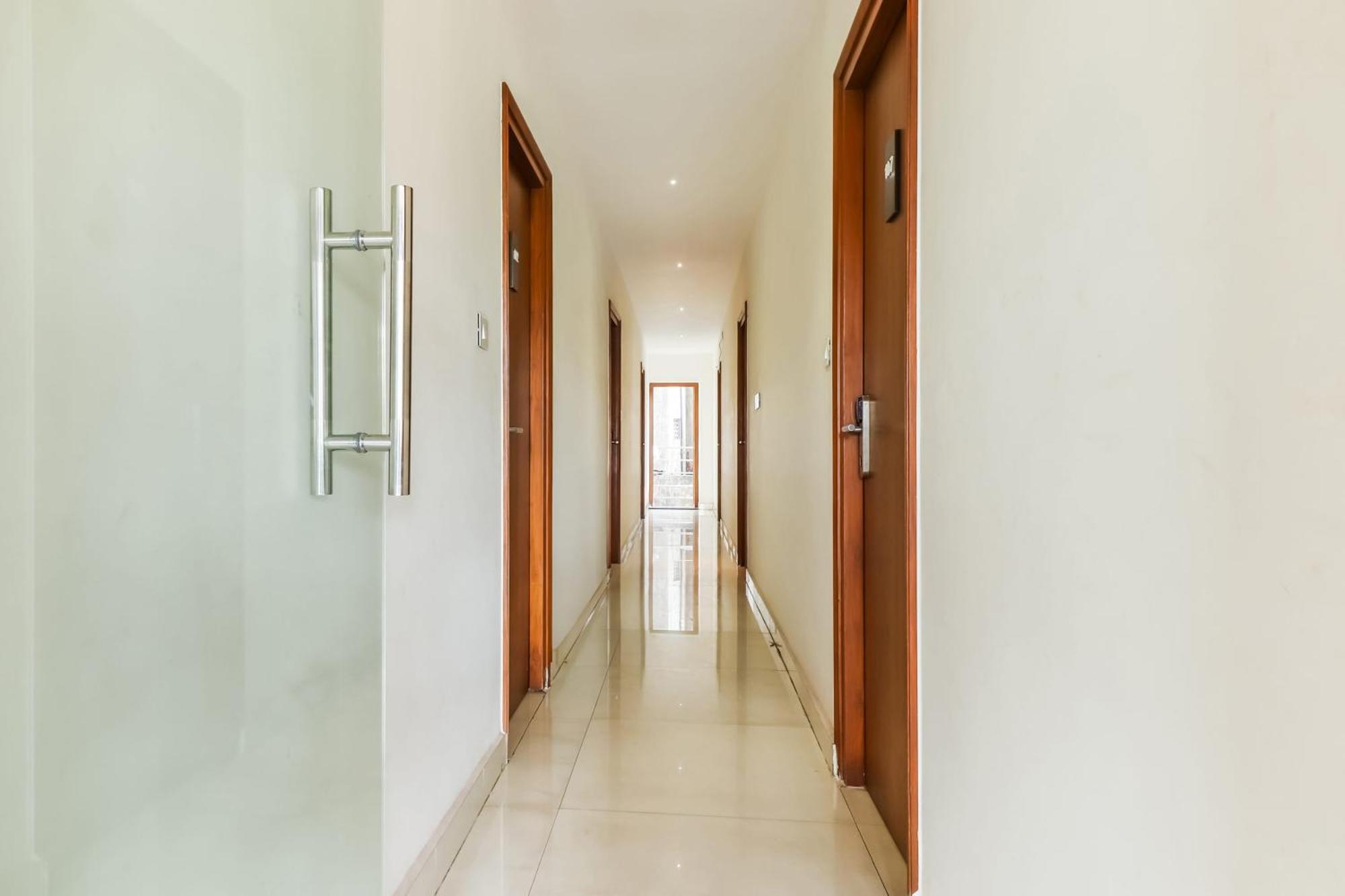 Готель Super Townhouse Rcc Lamps Вішакхапатнам Екстер'єр фото